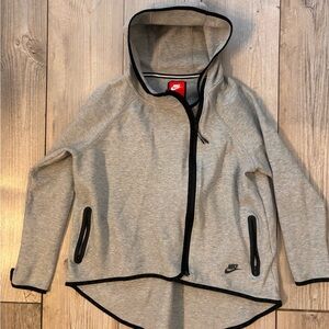 Women’s Nike Tech Fleece Cape Heather Gray Jacket Large NWOT